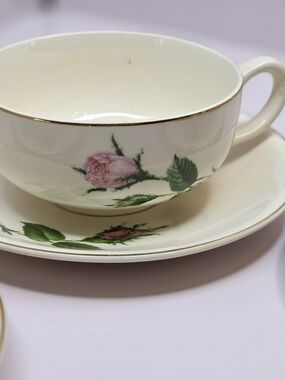 Set Of 3 Vintage Floral Pink Rose Teacup and Saucer - Elegant Home Dining